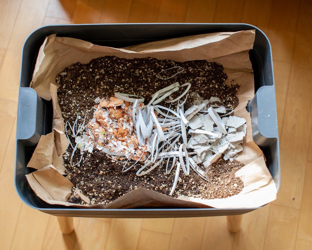 small space vermicomposting